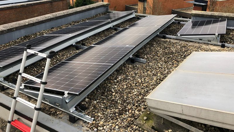 Efficiënte zonnepaneleninstallatie in Amersfoort