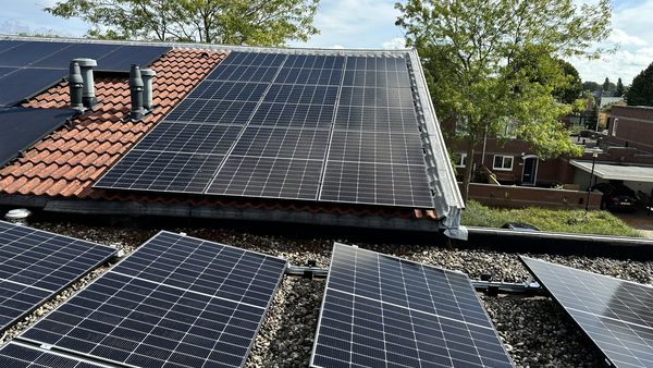 Slimme zonnepaneleninstallatie in Apeldoorn