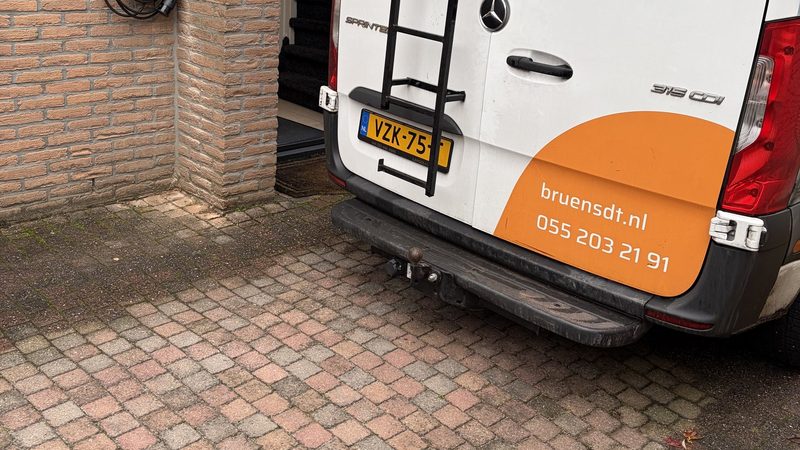 Energiezuinige laadpaal met zonne-energie in Apeldoorn