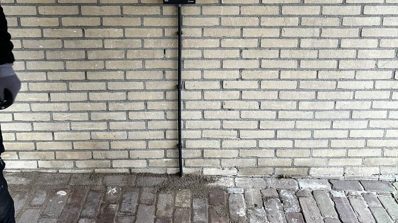 Efficiënte laadpaalinstallatie bij carport in Apeldoorn
