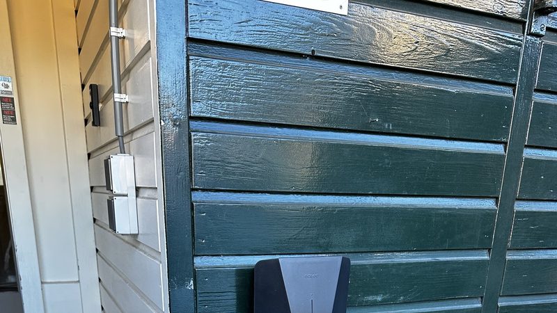 Geavanceerde meterkast met laadpaal in Apeldoorn