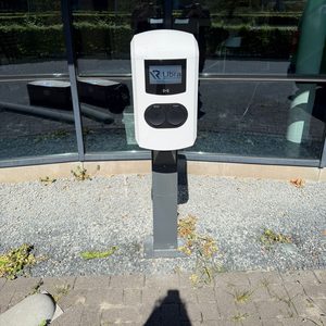 Alfen dubbele laadpaal in Apeldoorn - Afbeelding 2