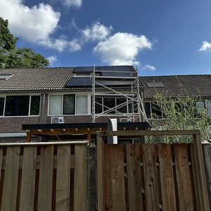 Stylish zonnepanelen in Apeldoorn geïnstalleerd - Afbeelding 1