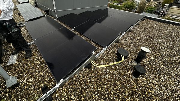 Duurzame Zonnepanelen Installatie in Apeldoorn