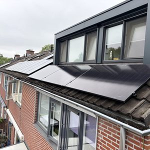 8 zonnepanelen met hybride omvormer in Twello - Afbeelding 8