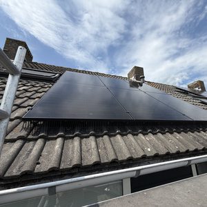 Zonnepanelen met hybride omvormer in Apeldoorn - Afbeelding 2